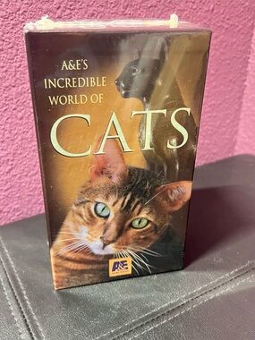 RARE!!! New Vintage Cats / Incredible World of Cats / A&E Home VHS Video Set